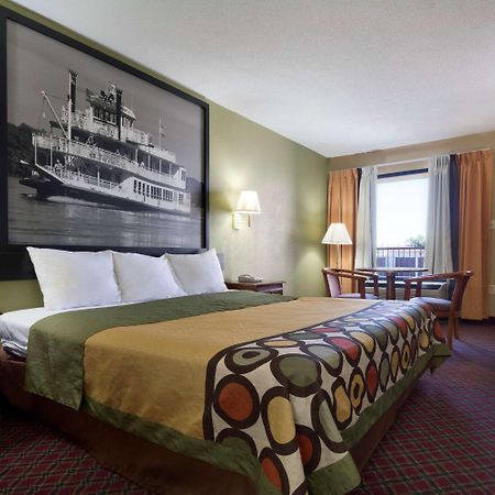 Super 8 By Wyndham Hattiesburg North Екстериор снимка