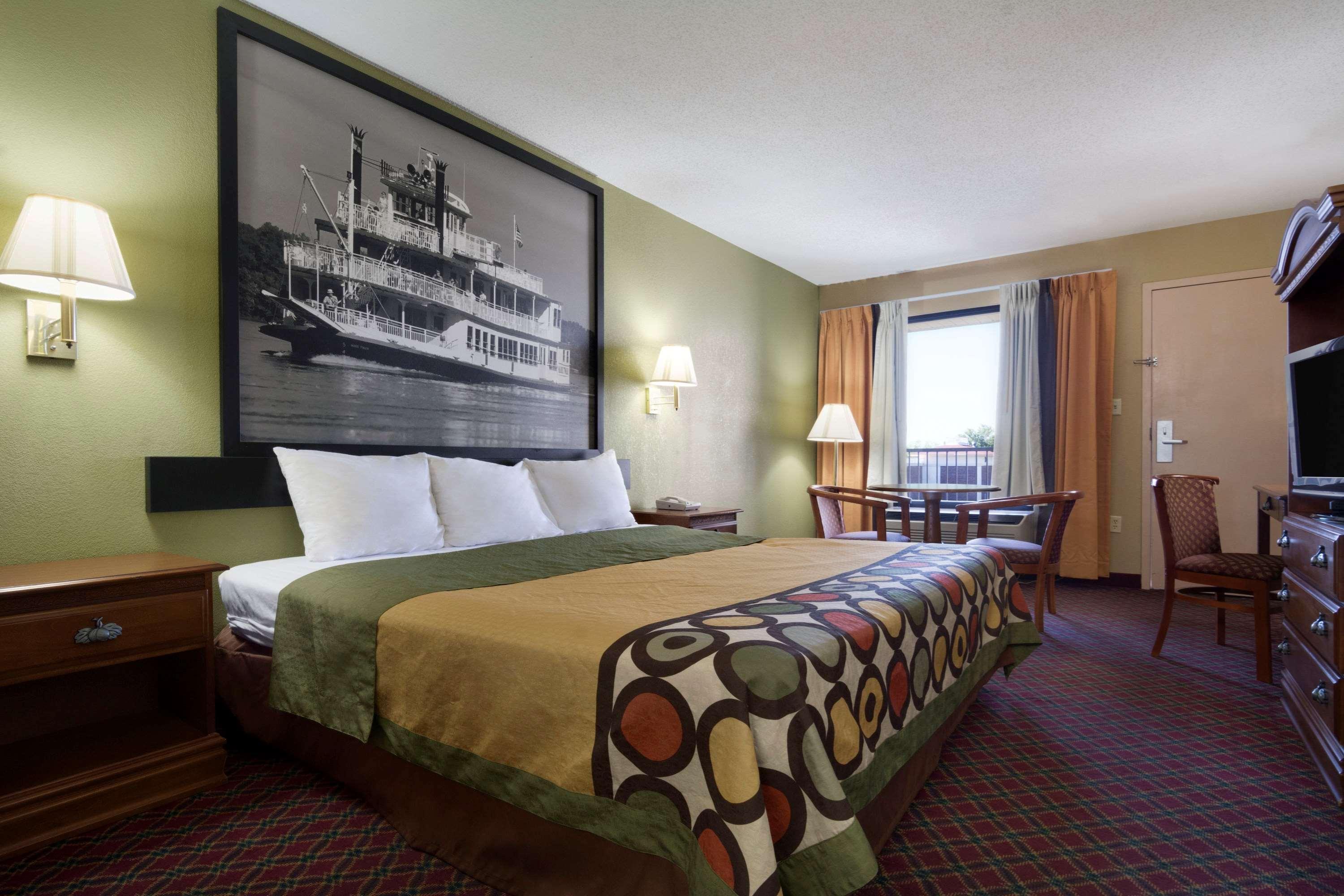 Super 8 By Wyndham Hattiesburg North Екстериор снимка