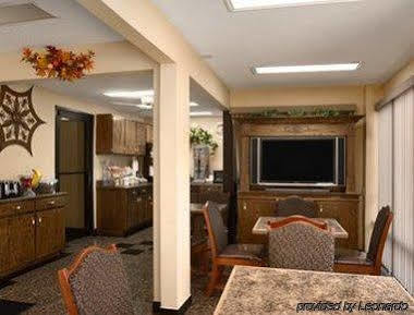 Super 8 By Wyndham Hattiesburg North Екстериор снимка